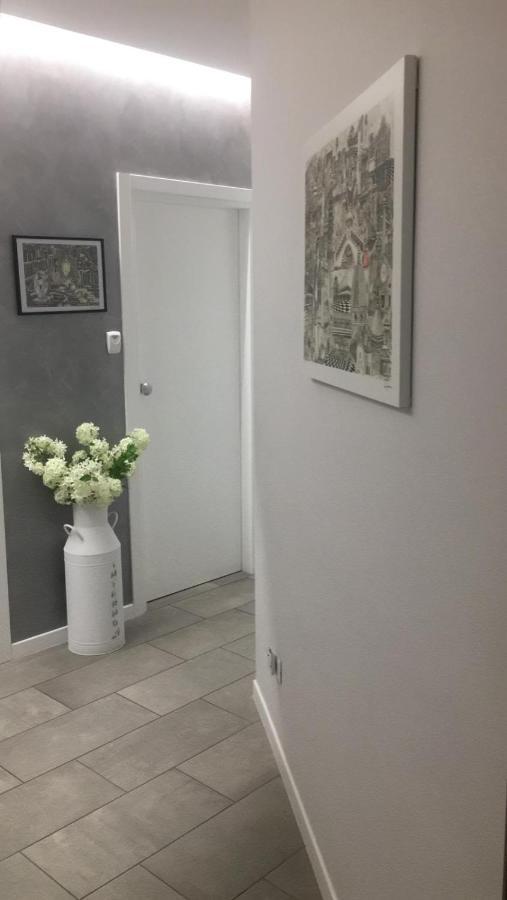 Interno 1 Ciampino Roma Luxury Apartment Con Balcone Екстер'єр фото