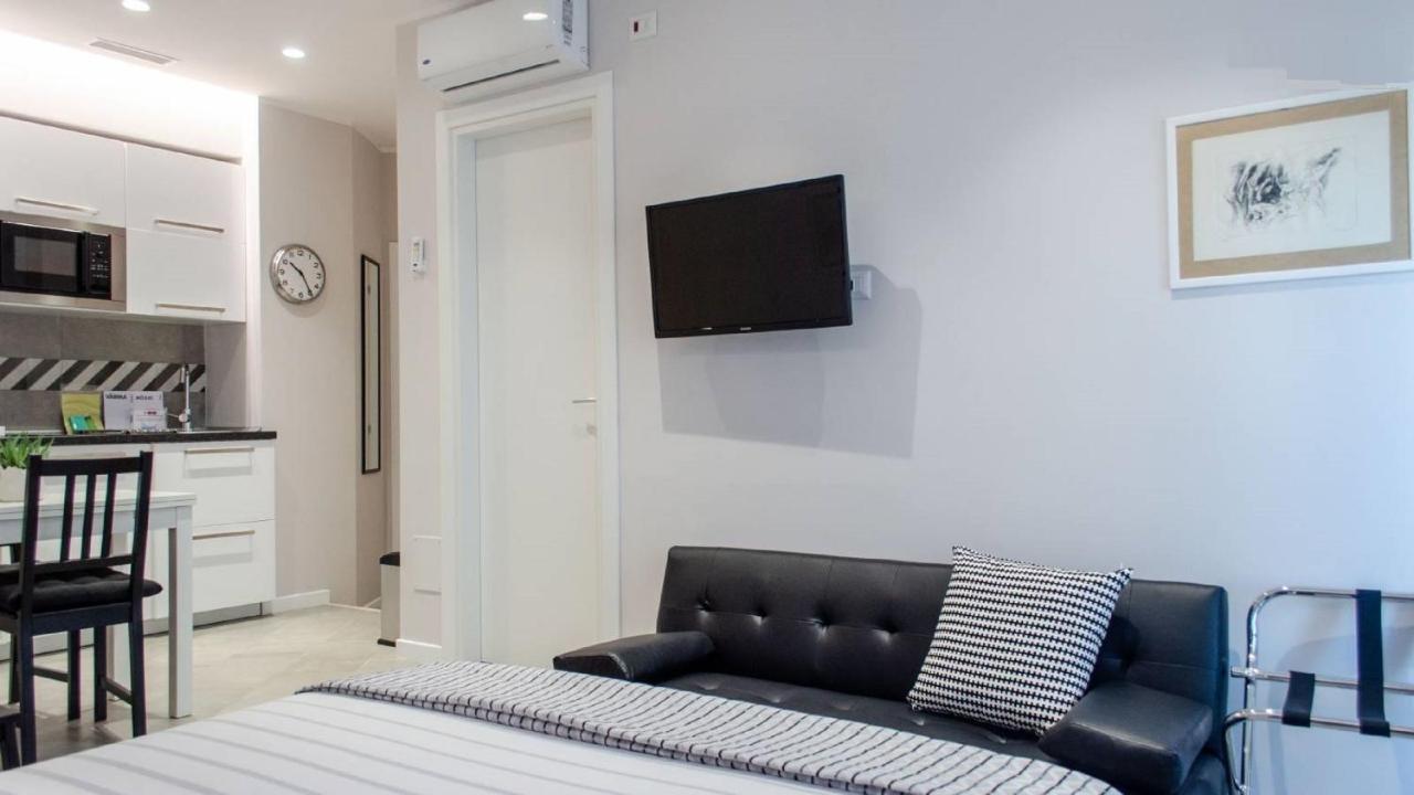 Interno 1 Ciampino Roma Luxury Apartment Con Balcone Екстер'єр фото